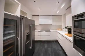 Luxury apartment with spa right in the center - Image 4