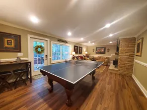 Pool table, Ping Pong, Patio, Game Room & Laundry - Image 4