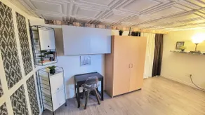 Private room/bathroom separate entrance - Image 4