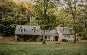 3BR Cozy Country Cabin w/ Hot Tub near Penns Creek - Image 4