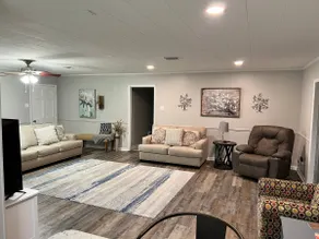 Cajun Properties- 3 bedroom 2.5 bath, bonus room - Image 2