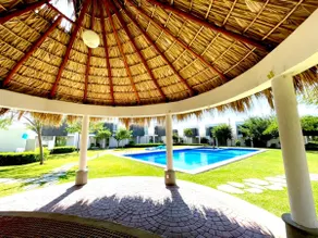 A house to rest or for weekends with a pool - Image 2