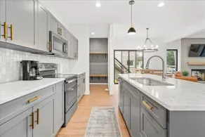 Walk to Downtown|4BR Modern Farmhouse+2-Car Garage - Image 3
