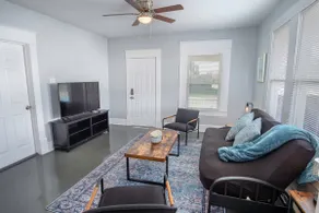 Wonderful 3 BR 2 BA Near Downtown - Image 2