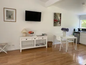Gorgeous 1 bedroom guest house in Somers - Image 5