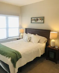 Beautiful 3 bedroom home, family neighborhood - Image 5