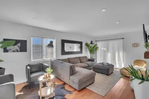 2-bedroom with hot tub,200 steps from the beach - Image 3