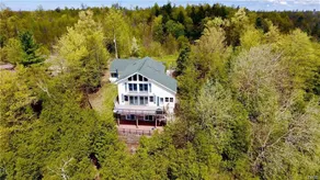 Tranquil Upstate NY Lake House - Image 2