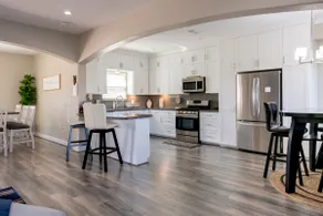 Serene Lake House! 2.4 miles to Kemah Boardwalk - Image 4