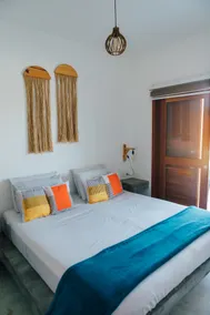 Apartment with Pool and Rooftop in Vila Tuga - Algarve - Image 4
