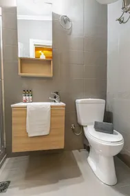 VENETIAN WELL House by LOC HOSPITALITY - Image 3
