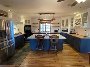 Relax at Your 12 Acre Farmhouse Retreat ! - Image 4