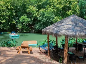 Son’s Rio Cibolo Deluxe Safari Cabin#5 - Image 2