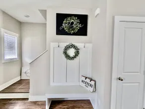 Sophie’s  House- Cozy townhouse near Liberty University - Image 2