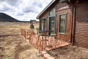 family getaway with hot tub and game room on 2 acres - Image 2