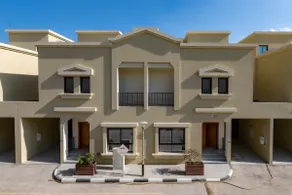 Spacious 5BR Villa in the Heart of Doha - Image 3