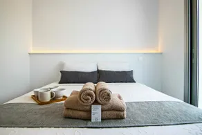 Phaedrus Living - Seaside Executive Flat Harbour 101 - Image 3
