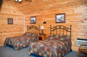 7 C's Glamping - Luxury Mountain View Cabin #2 - Image 5