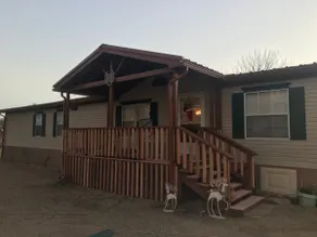 3 Bedroom rustic home on 30 acres. - Image 2