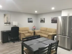 Beautiful 2-bedroom Guest Home in Guelph - Image 5