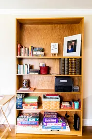 Family Friendly, Cheerful & Comfy Home in Town - Image 5