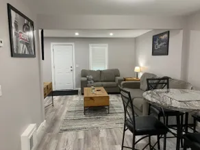 2-bedroom modern home close to Downtown Cleveland - Image 3