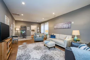Cheerful Pet-Friendly Bungalow 1 Block from Downtown Laurens - Image 2
