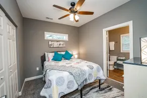 Cheerful Pet-Friendly Bungalow 1 Block from Downtown Laurens - Image 4