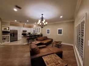 Premium 3/2 Home in the Heart of Houston Heights - Image 4