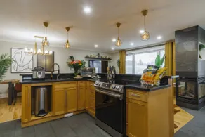 Boho Escape in Central Barrie at Villa Mirela - Image 3
