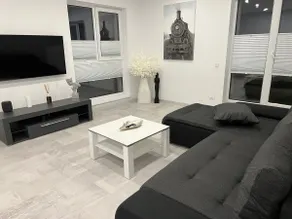 Amazing 2-Room Penthouse Cityview W13 - Image 4