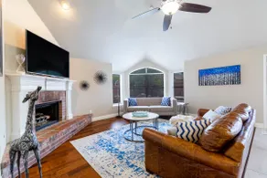 Pool and Patio Time in Frisco! - Image 4