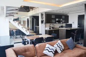 Luxurious penthouse, views and the best location - Image 2