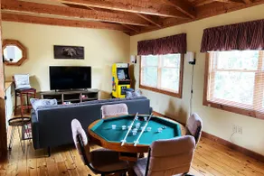 Right between Boone & Banner. Game room, fireplace - Image 5