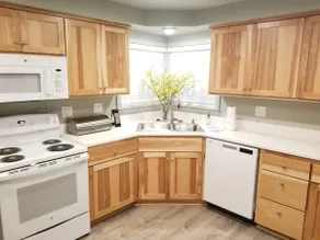 New Essential Location Home In The Heart Of Eugene - Image 5
