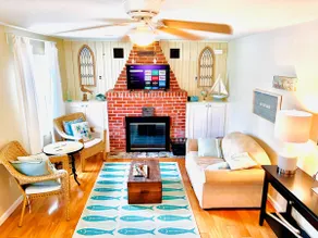 The Cute and Cozy Cottage (On Lake Erie) - Image 3