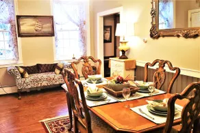 BIRCH HOUSE • Perfect Fall Getaway! •Cozy •Classic - Image 4