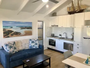 Beach Kharma Kiama - Luxury garden 1 Bed Cottage - Image 5
