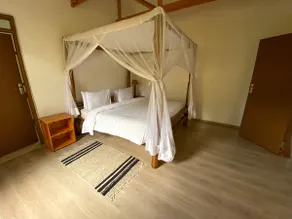 Mountain Ash House - Image 4