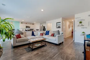 Luxe & Roomy 4 Bd in Columbia Sc Near Fort Jackson - Image 2