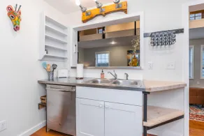 Spring Street Loft by Rupp-Covered Parking + Deck - Image 4
