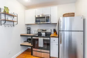 Spring Street Loft by Rupp-Covered Parking + Deck - Image 5