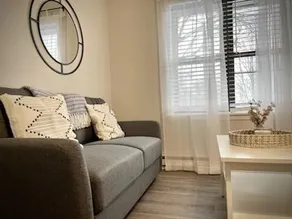 1BR Rental Near Downtown & Campus. Week or longer! - Image 2