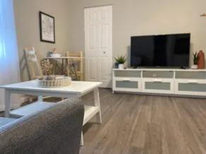1BR Rental Near Downtown & Campus. Week or longer! - Image 3
