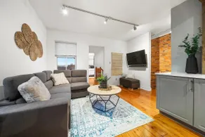 Dwtn Walkerville- Charming/Renovated 2 Bdrm Suite - Image 4