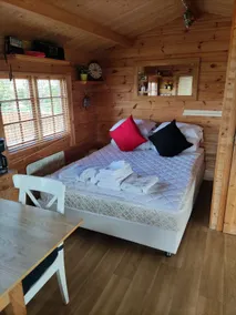 Beautiful and Cosy Cabin - Sleeps 4. - Image 2