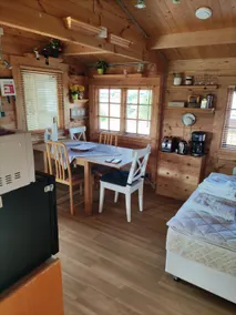 Beautiful and Cosy Cabin - Sleeps 4. - Image 4