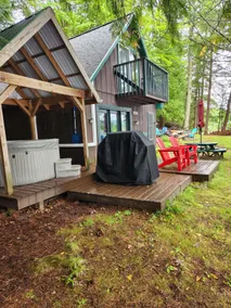 Tamarac Romantic Waterfront Cabin For Two. - Image 3