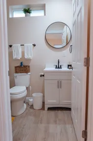 Mins to LAX and Beaches|Spacious Small Home - Image 5