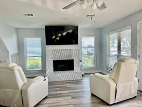 Linda's Lake House Waterfront Home on Lake Conroe - Image 5